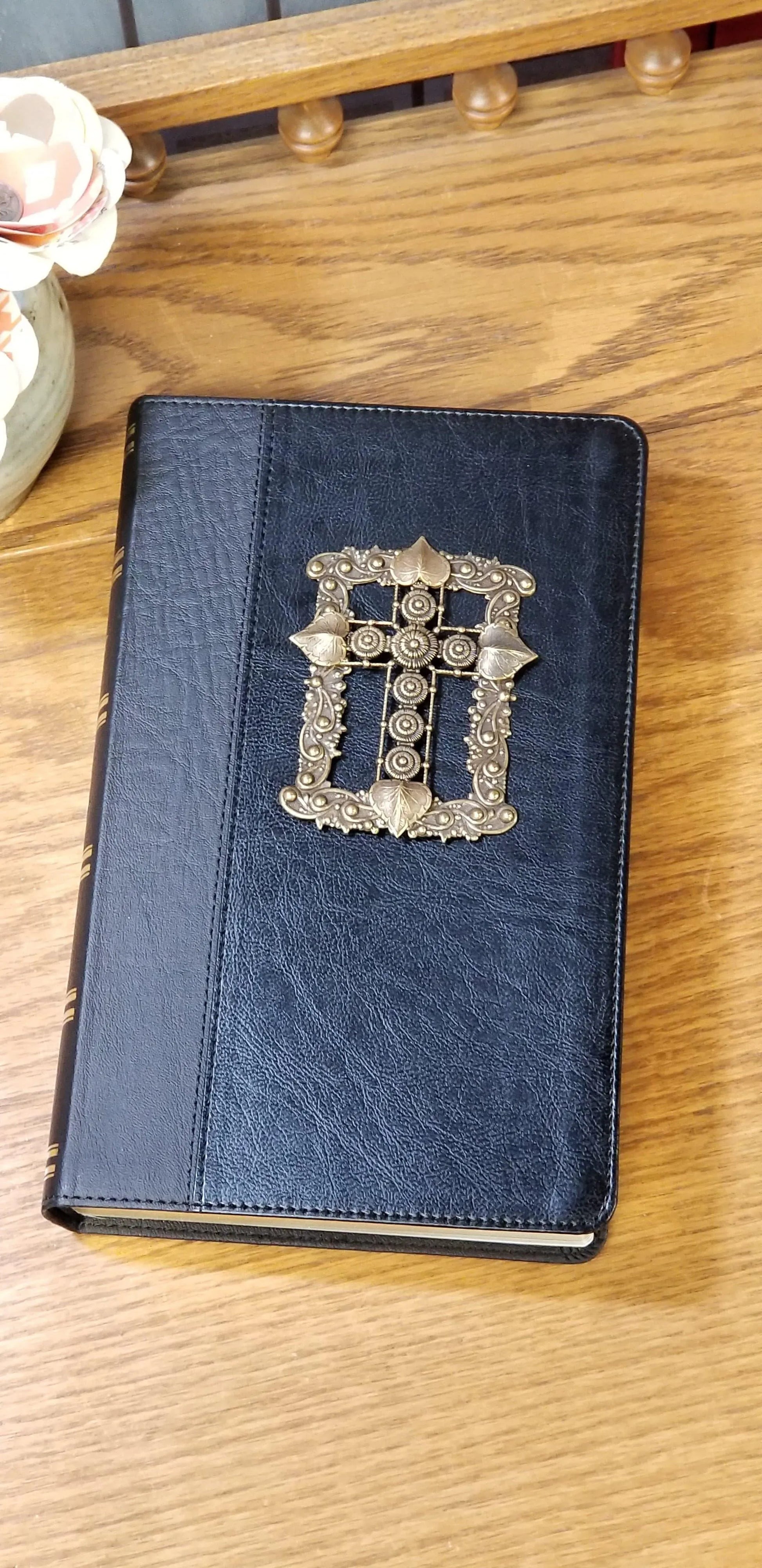 Dacole Designs personal size black leather jeweled KJV Bible giant print with ornate metal cross on cover